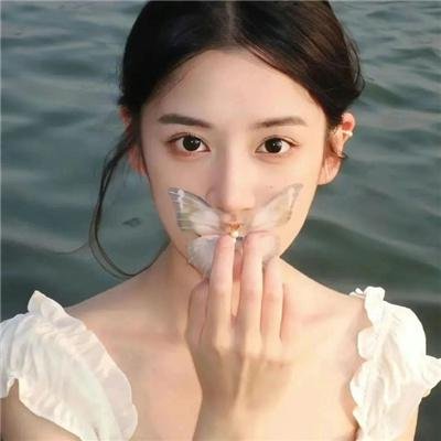 50英尺高的女人